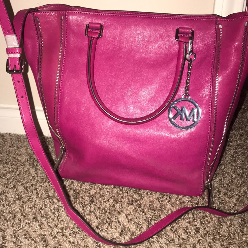 Michael Kors Newman Cross body